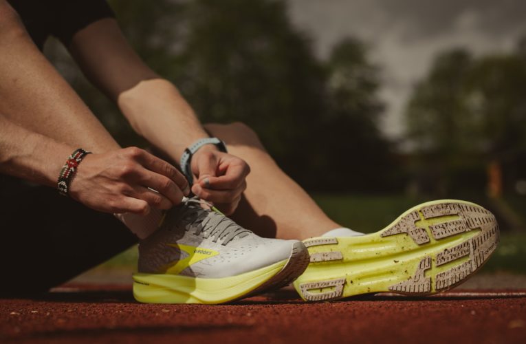 Melbourne: Reduce Pain from Muscle Strain or Injury Faster with Curewave Laser